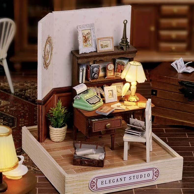 Corner Series - Miniature House